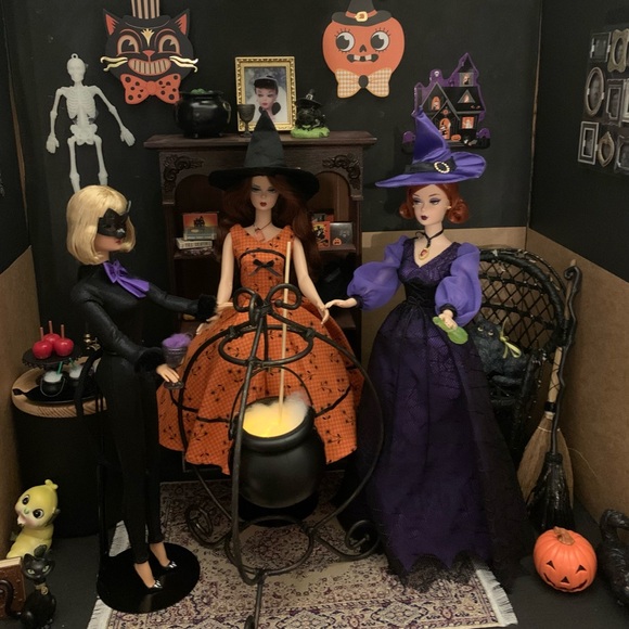 Happy Halloween 🎃 - Picture 1 of 14